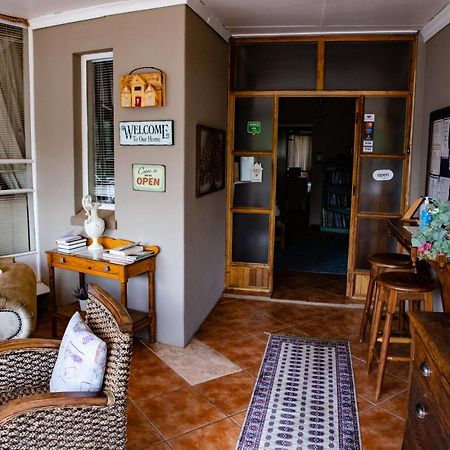 Woodpecker Guesthouse Фиксбург Экстерьер фото