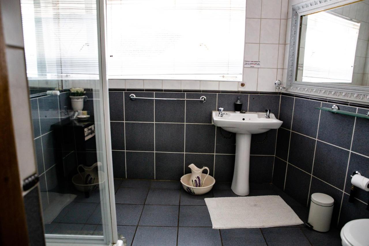 Woodpecker Guesthouse Фиксбург Экстерьер фото