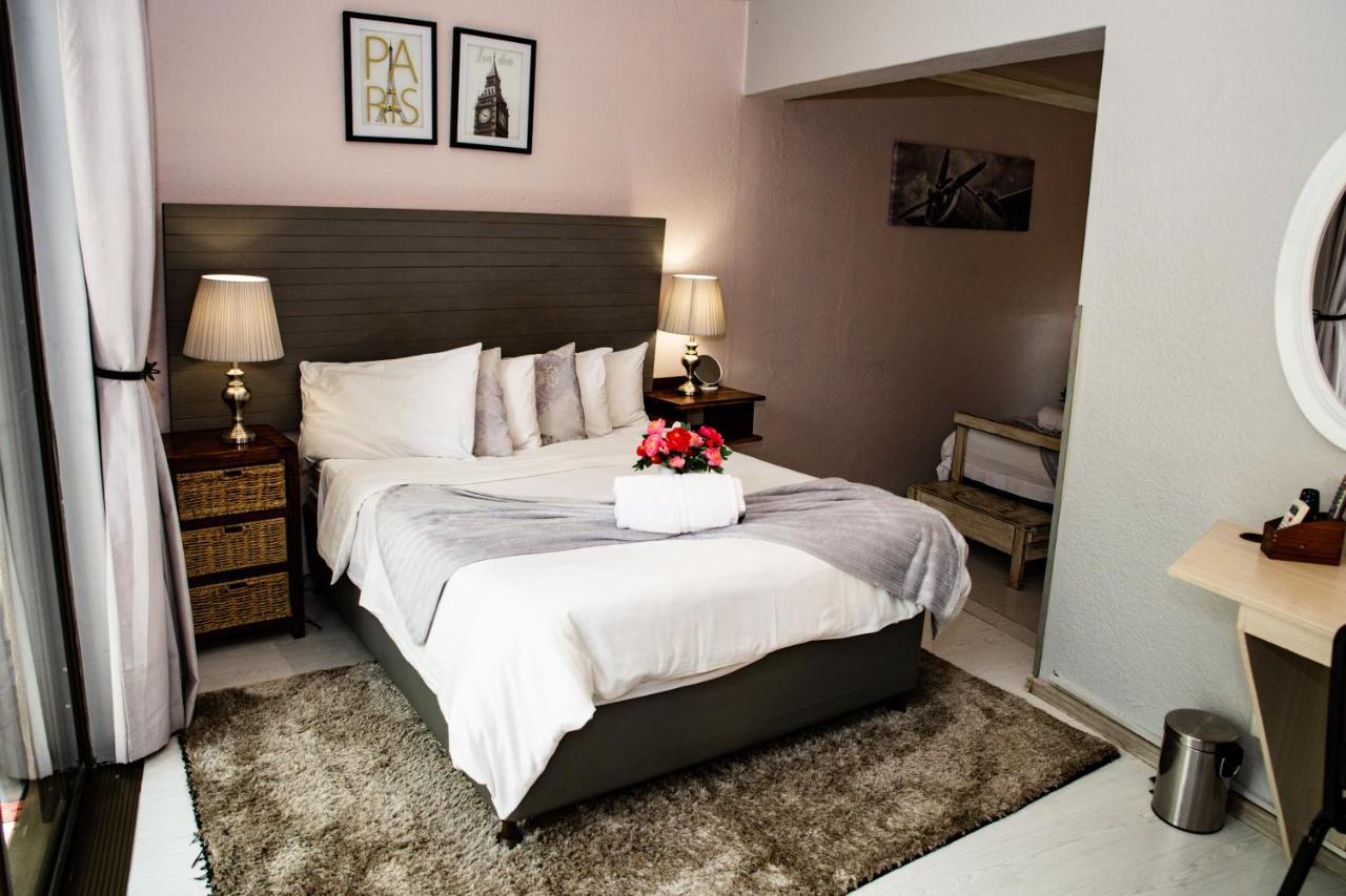 Woodpecker Guesthouse Фиксбург Экстерьер фото